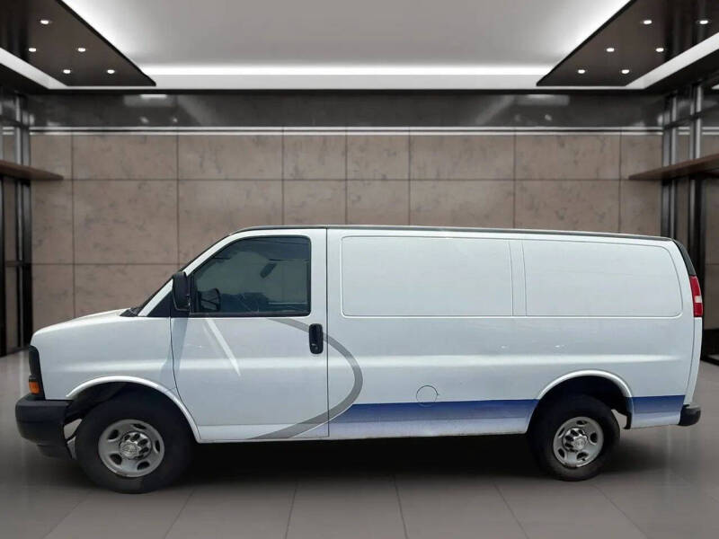 2017 Chevrolet Express 2500