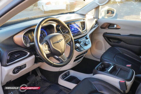 2017 Chrysler Pacifica