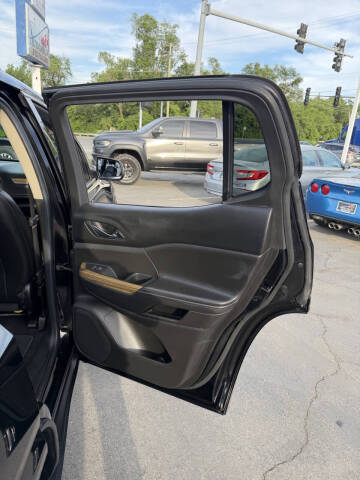 2017 GMC Acadia Denali