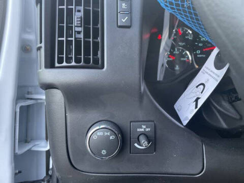 2025 Chevrolet Express 2500