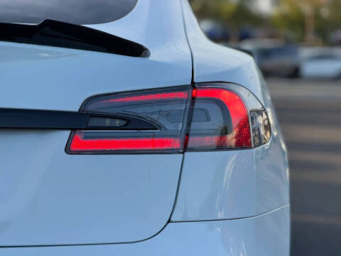 2017 Tesla Model S