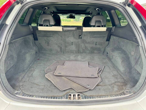 2015 Volvo XC60 T6 Premier Plus