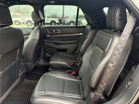 2017 Ford Explorer Platinum