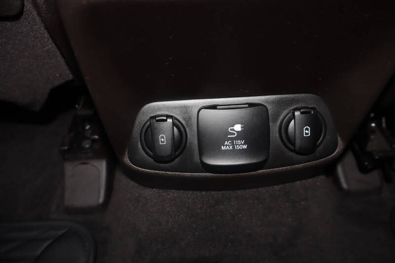 2020 Hyundai Santa Fe Limited 2.0T