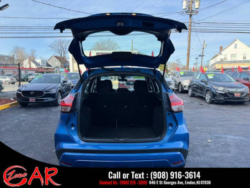 2021 Nissan Kicks SV