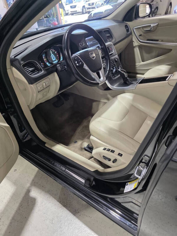 2015 Volvo S60 T5 Drive-E Premier Plus