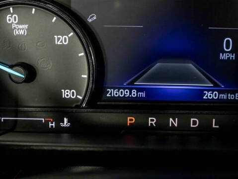 2022 Ford Escape Hybrid SE