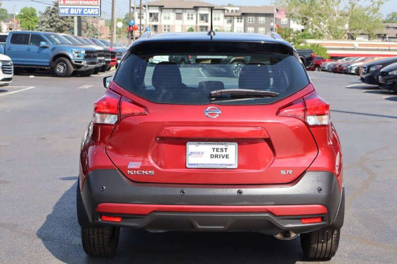 2020 Nissan Kicks SR
