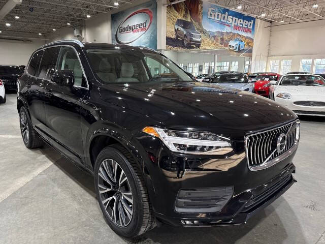 2022 Volvo XC90 T5 Momentum