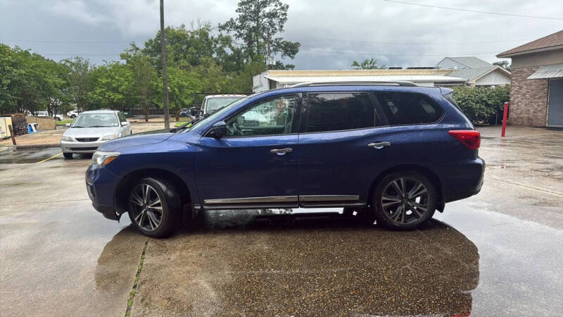 2017 Nissan Pathfinder Platinum