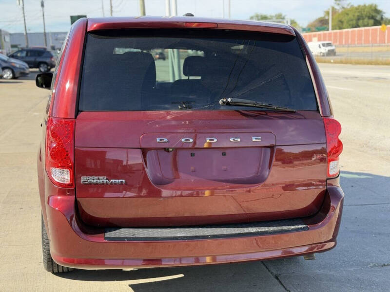 2017 Dodge Grand Caravan SE