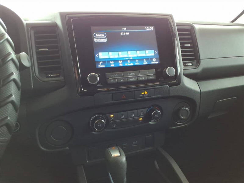 2022 Nissan Frontier S