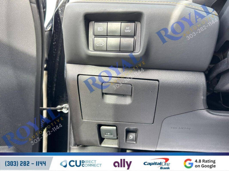 2023 Toyota Highlander Hybrid Bronze Edition