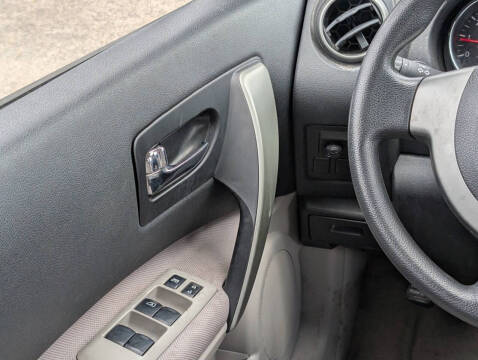 2012 Nissan Rogue S