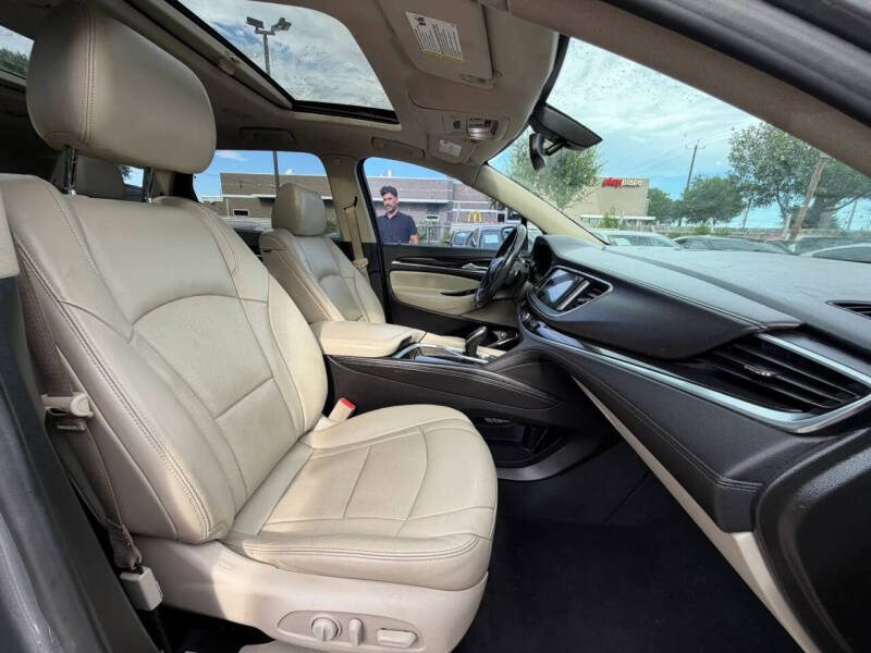 2019 Buick Enclave Essence