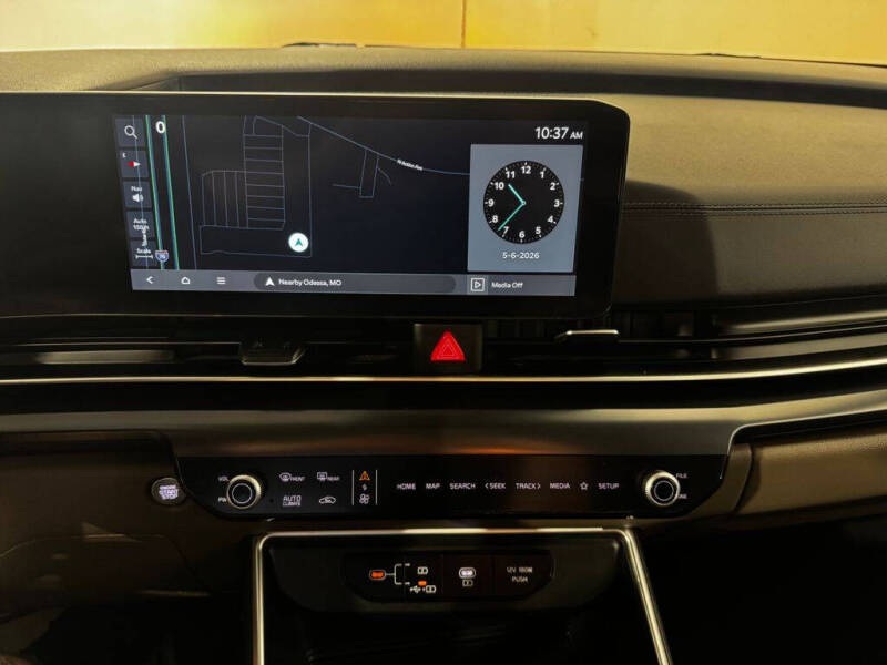 2025 Kia Carnival LXS