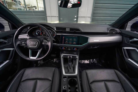 2022 Audi Q3 quattro S line Premium 45 TFSI