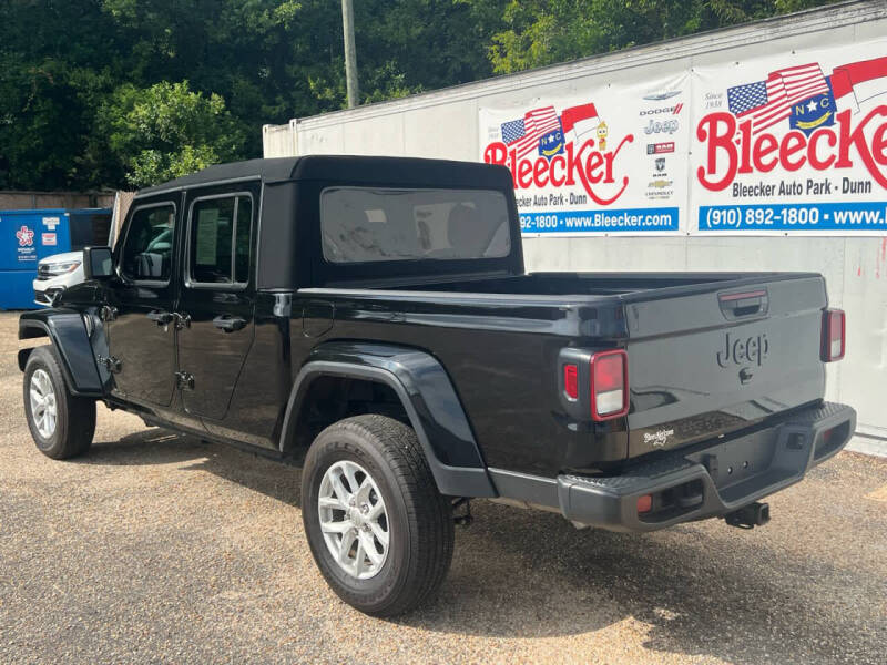 2023 Jeep Gladiator Sport S