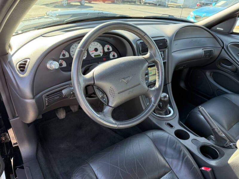 2002 Ford Mustang GT Deluxe