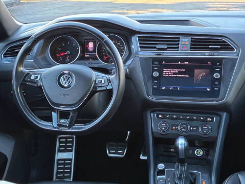 2021 Volkswagen Tiguan SE R-Line Black