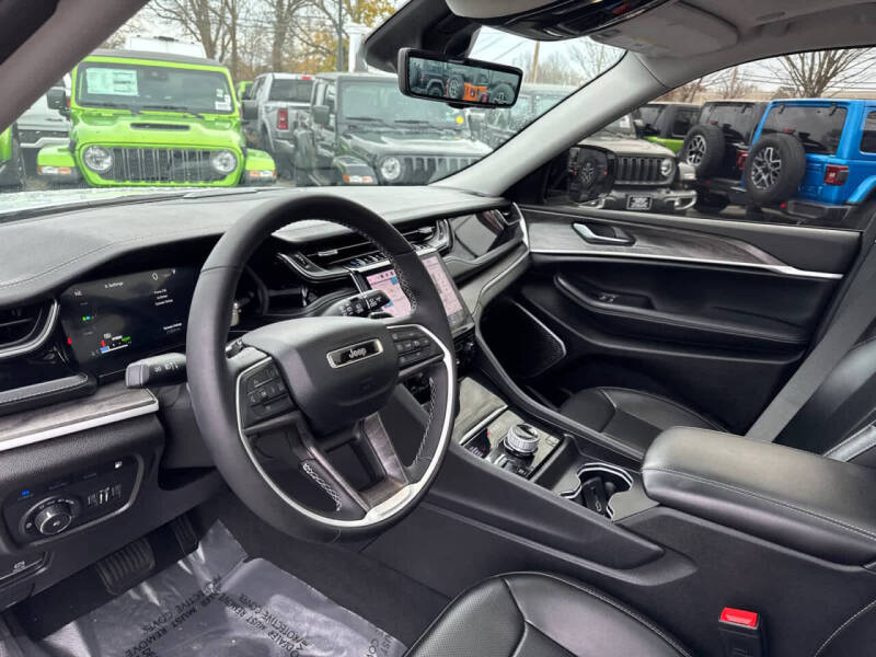 2023 Jeep Grand Cherokee 30th Anniversary 4xe