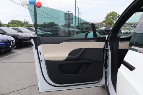 2022 Tesla Model X Plaid