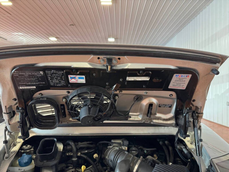 2001 Porsche 911 Carrera