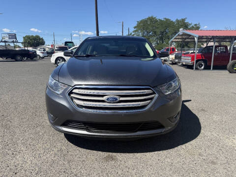 2015 Ford Taurus SEL