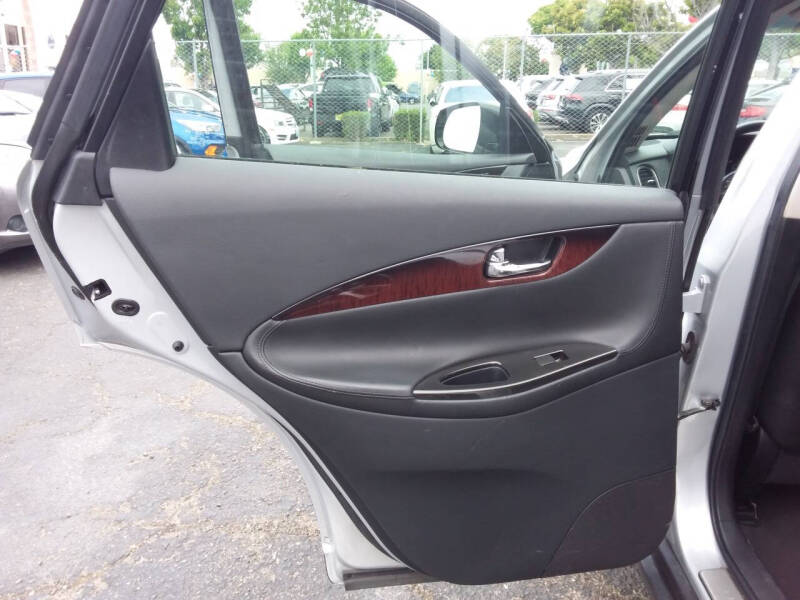 2017 Infiniti QX50
