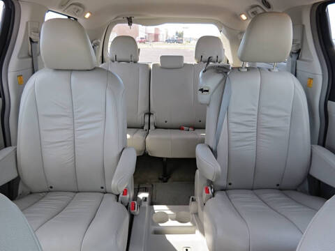 2012 Toyota Sienna
