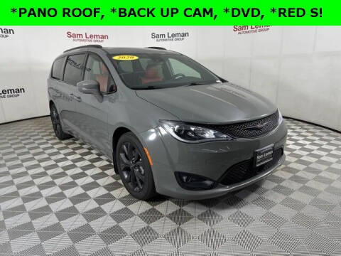 2020 Chrysler Pacifica for sale at Sam Leman CDJR Bloomington in Bloomington IL