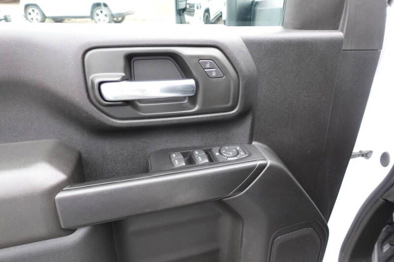 2024 GMC Sierra 2500HD Pro