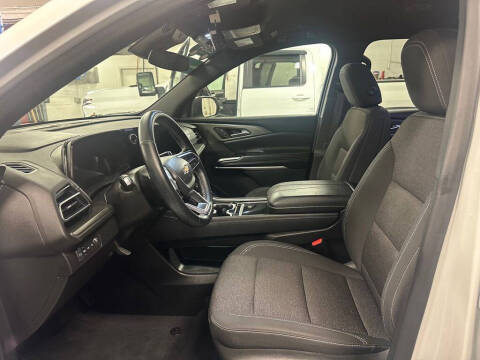 2024 Chevrolet Traverse LT