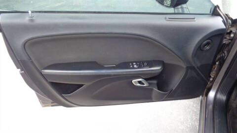 2015 Dodge Challenger SXT