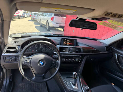 2016 BMW 3 Series 320i
