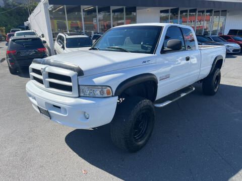 2000 Dodge Ram Pickup 2500 for sale at APX Auto Brokers in Edmonds WA