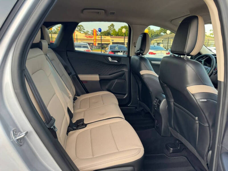 2020 Ford Escape SEL