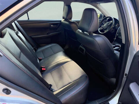 2017 Toyota Camry SE