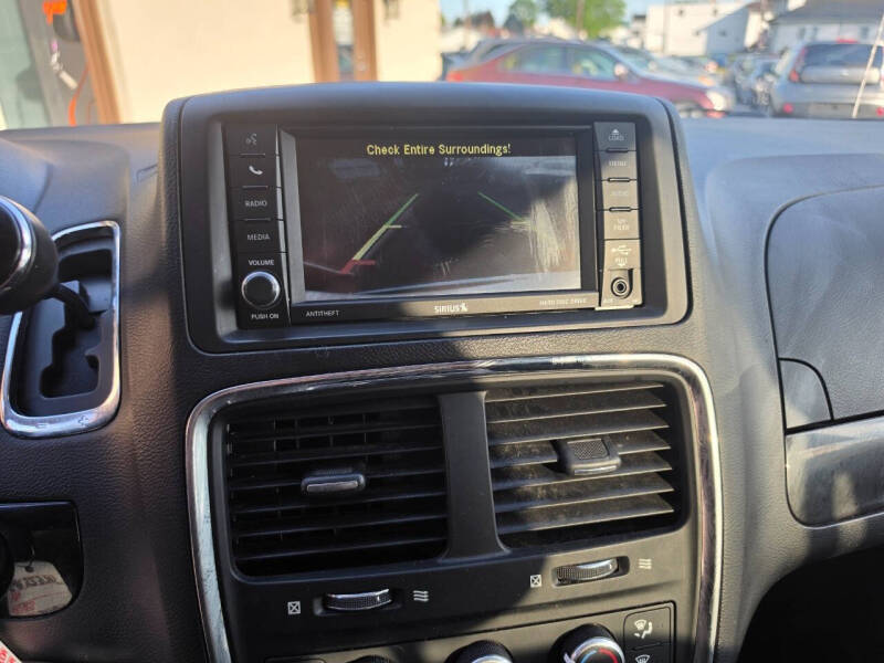 2016 Dodge Grand Caravan SXT Plus