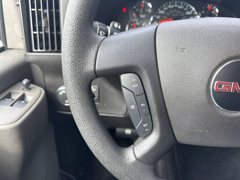 2023 GMC Savana 2500