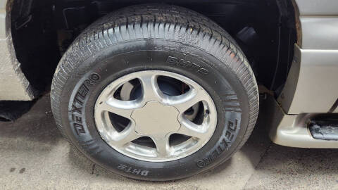 2002 GMC Yukon XL Denali