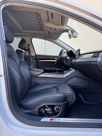 2014 Audi S8 4.0T quattro