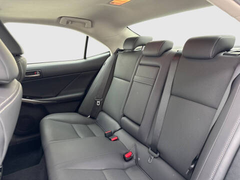 2019 Lexus IS 300