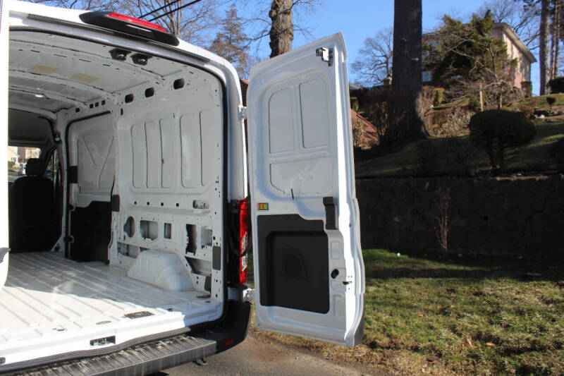 2025 Ford Transit 250