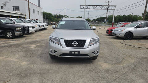 2015 Nissan Pathfinder SV
