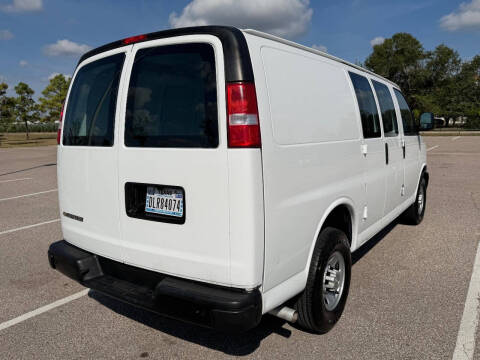 2021 Chevrolet Express 2500