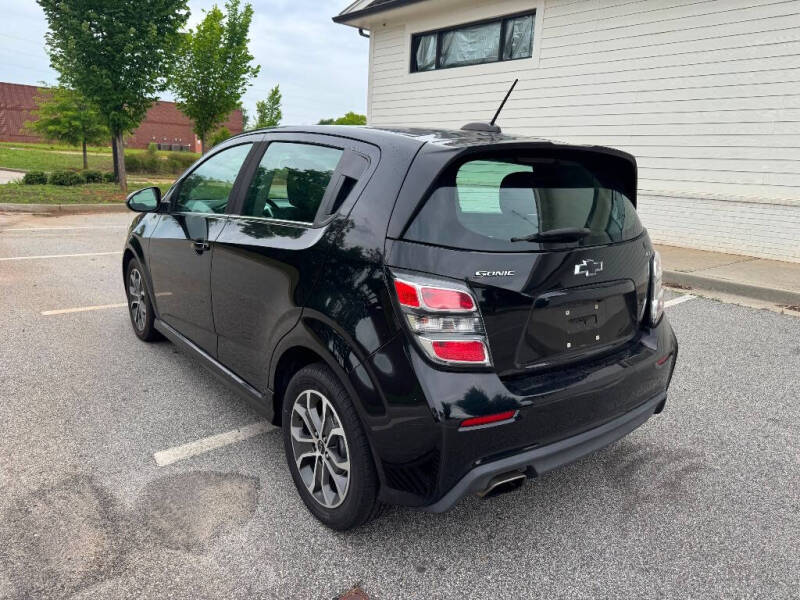 2018 Chevrolet Sonic LT Auto
