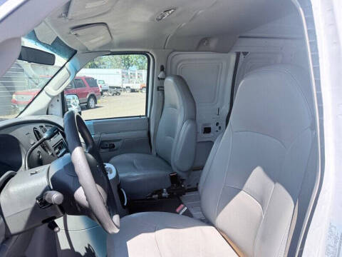 2004 Ford E-Series E-150