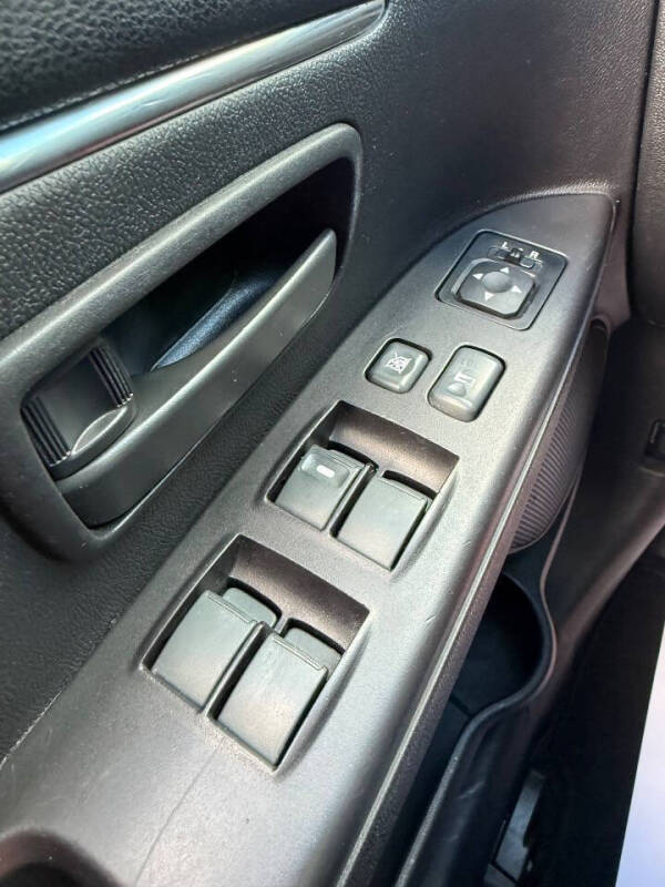 2013 Mitsubishi Outlander Sport ES