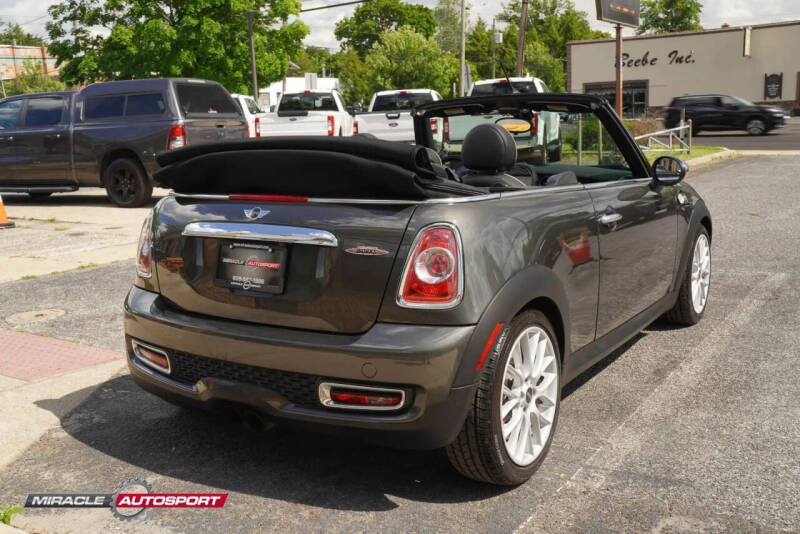 2011 MINI Cooper John Cooper Works